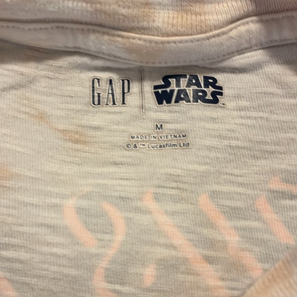 GAP Short sleeve bundle of 13 size medium - Picture 3 of 3